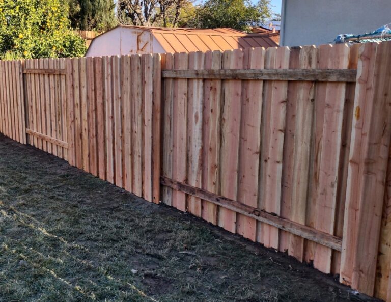 good neighbor privacy fence